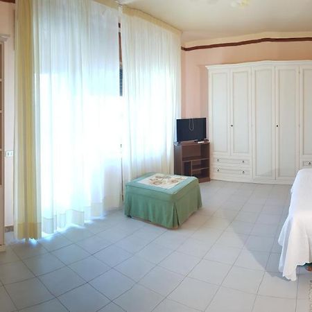 Stylish Apt Terina - Le Lincelle, Lamezia - Bright, Spacious, Elegant And With Terrace Santa Eufemia Lamezia Bagian luar foto
